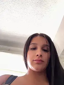 Stripchat Free Live Porn of Samantha_Mont