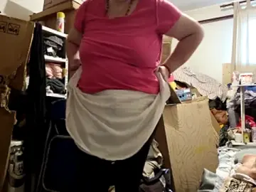 Stripchat Free Porn Cam of Samantha_Squirt@xh