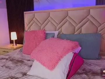 Stripchat Live Sex Cam of MiaaFarrel