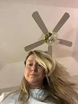 Stripchat Sex Chat of Vivian_MayXxX