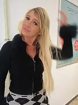 Stripchat Sex Cam of Sexy_Sparkling_