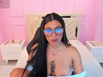 Stripchat Live Sex of YARA_SHINE2