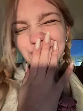 Stripchat Free Live Porn of elsawhere