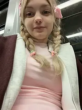 Stripchat Adult Webcam of elsawhere