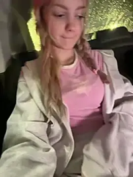 Stripchat Free Porn Cam of elsawhere