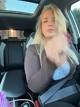 Stripchat Free Porn Cam of OdriOlsens