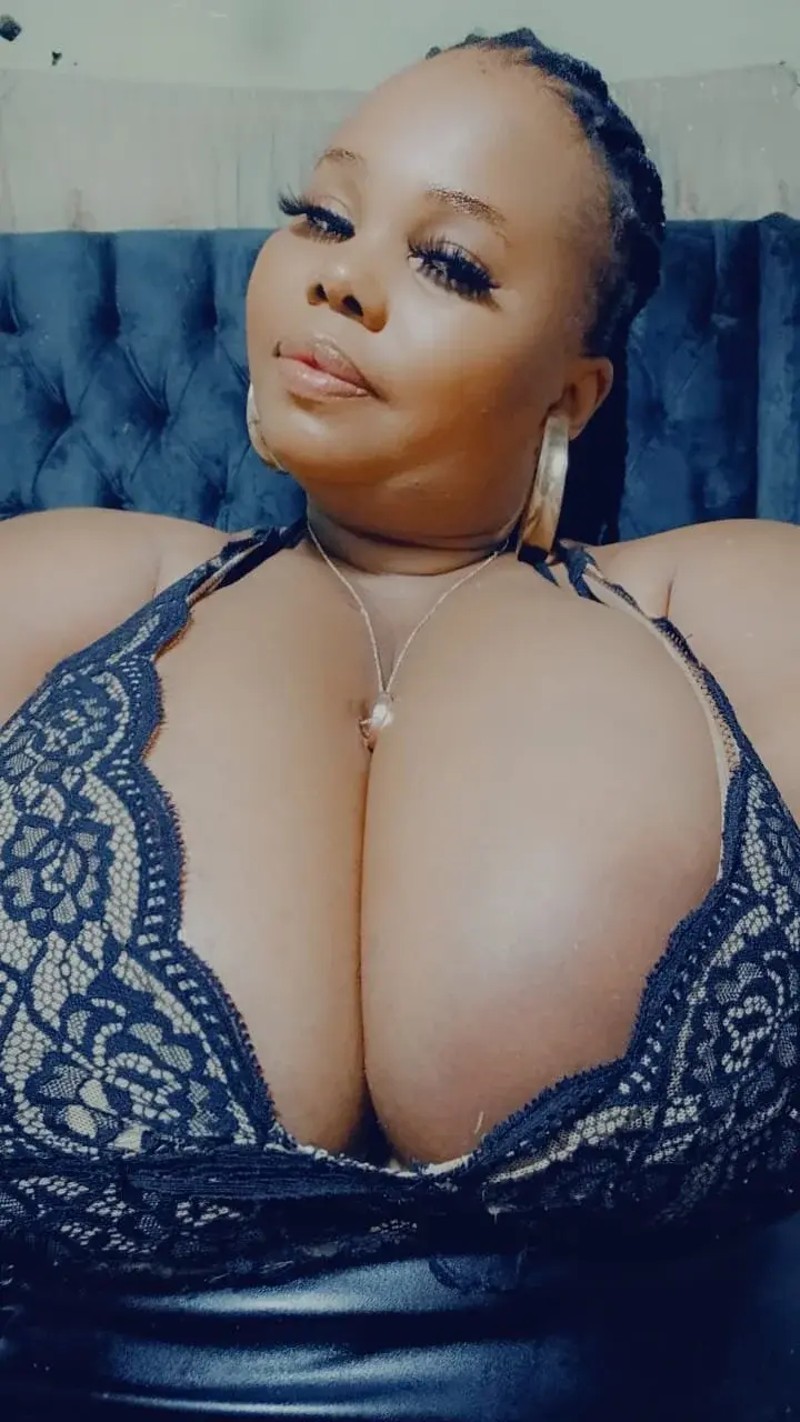 Candiyliciousxx