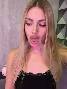 Stripchat Best Webcam of Elizabeth_Tay