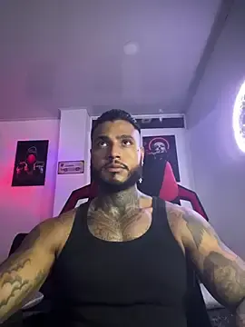 Stripchat Sex Cam of Exotic_tatto27121