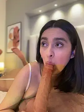 Stripchat Nude Webcam of MiahWindsor