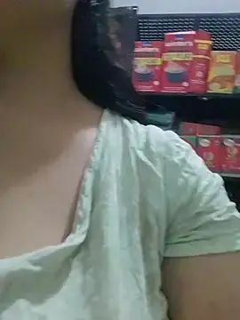 Stripchat Live Sex Cam of Kalani_Engel
