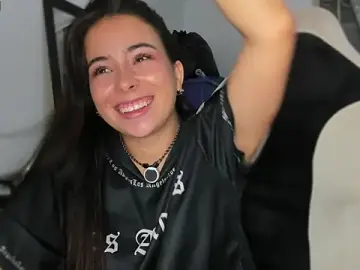 Stripchat Free Live Porn of aishellyng20_