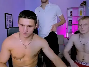 Stripchat Sex Cam of emmanuel_shine