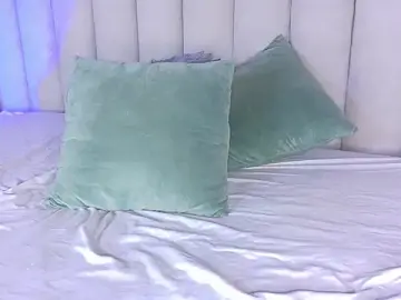 Stripchat Best live sex cam show of nahomi_campbell