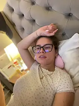 Stripchat Live Sex Cam of Jenna1_