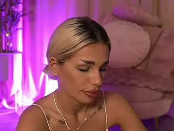 Stripchat Watch Live Sex Cams of CanndyIvy