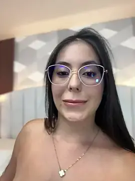 Stripchat Free Live Porn of Julietasantos__