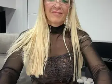 Stripchat Adult Video Chat of Reyna63