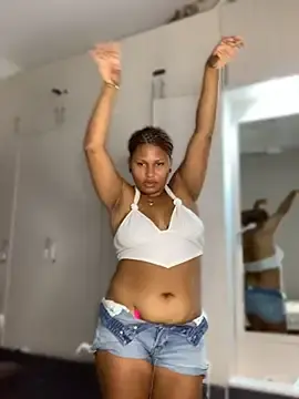 Stripchat Free Live Porn of madelltheebony