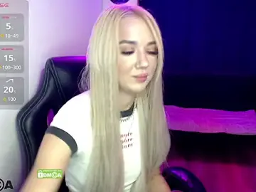 Stripchat Live Porn of CrystalGirl99
