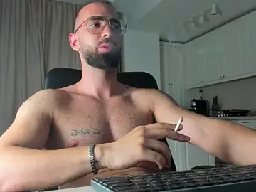 Stripchat Sex Chat of cloudymastersss
