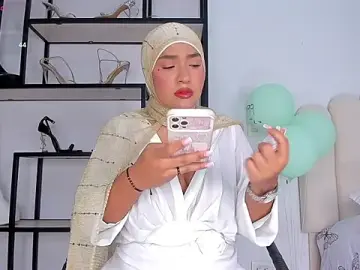 Stripchat Sex Chat of Amira-Zahra