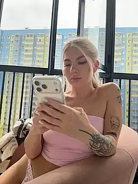 Stripchat Sex Cam of NewLale