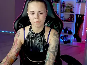 Stripchat Adult Webcams of QueenAliceX