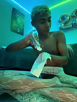 Stripchat Live Porn of alejo_cute
