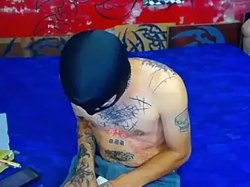 Stripchat Adult Webcam of deivid_estrada