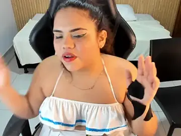 Stripchat Best Webcam of samy_19_
