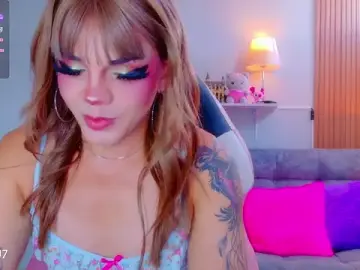 Stripchat Live Sex Cam of Chris_parker27