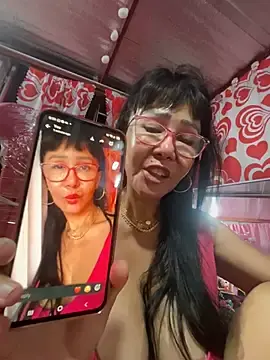 Stripchat Free Porn Cam of sweetieme