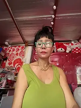 Stripchat Sex Cam of sweetieme