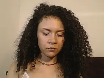 Stripchat Adult Webcam of Little18Doll