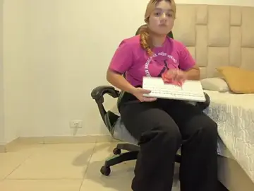 Stripchat Free Live Porn of emily_lean_
