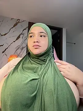 Stripchat Free Porn Cam of sweetmuslim01