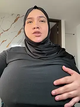 Stripchat Live Sex Cam of sweetmuslim01