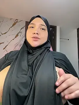 Stripchat Free Live Porn of sweetmuslim01