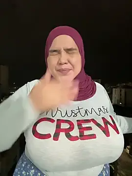 Stripchat Adult Webcams of sweetmuslim01