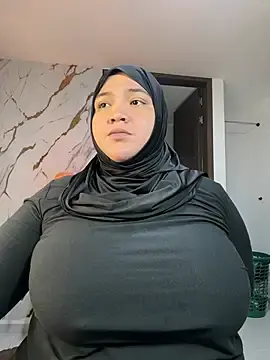 Stripchat Free Live Porn of sweetmuslim01