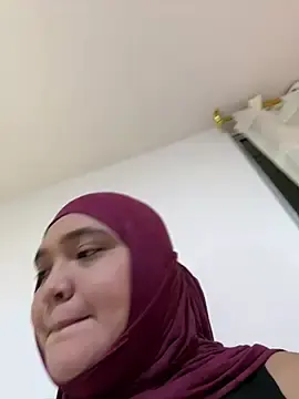 Stripchat Free Live Porn of sweetmuslim01
