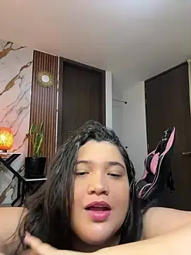 Stripchat Live Sex Cam of sweetmuslim01