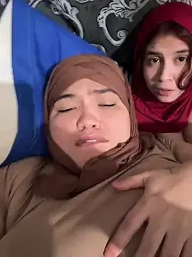 Stripchat Best live sex cam show of sweetmuslim01