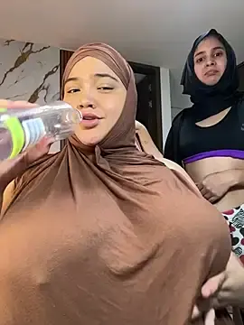 Stripchat Best live sex cam show of sweetmuslim01