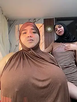 Stripchat Live Sex Cam of sweetmuslim01