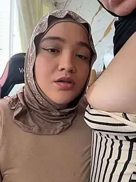 Stripchat Best live sex cam show of sweetmuslim01