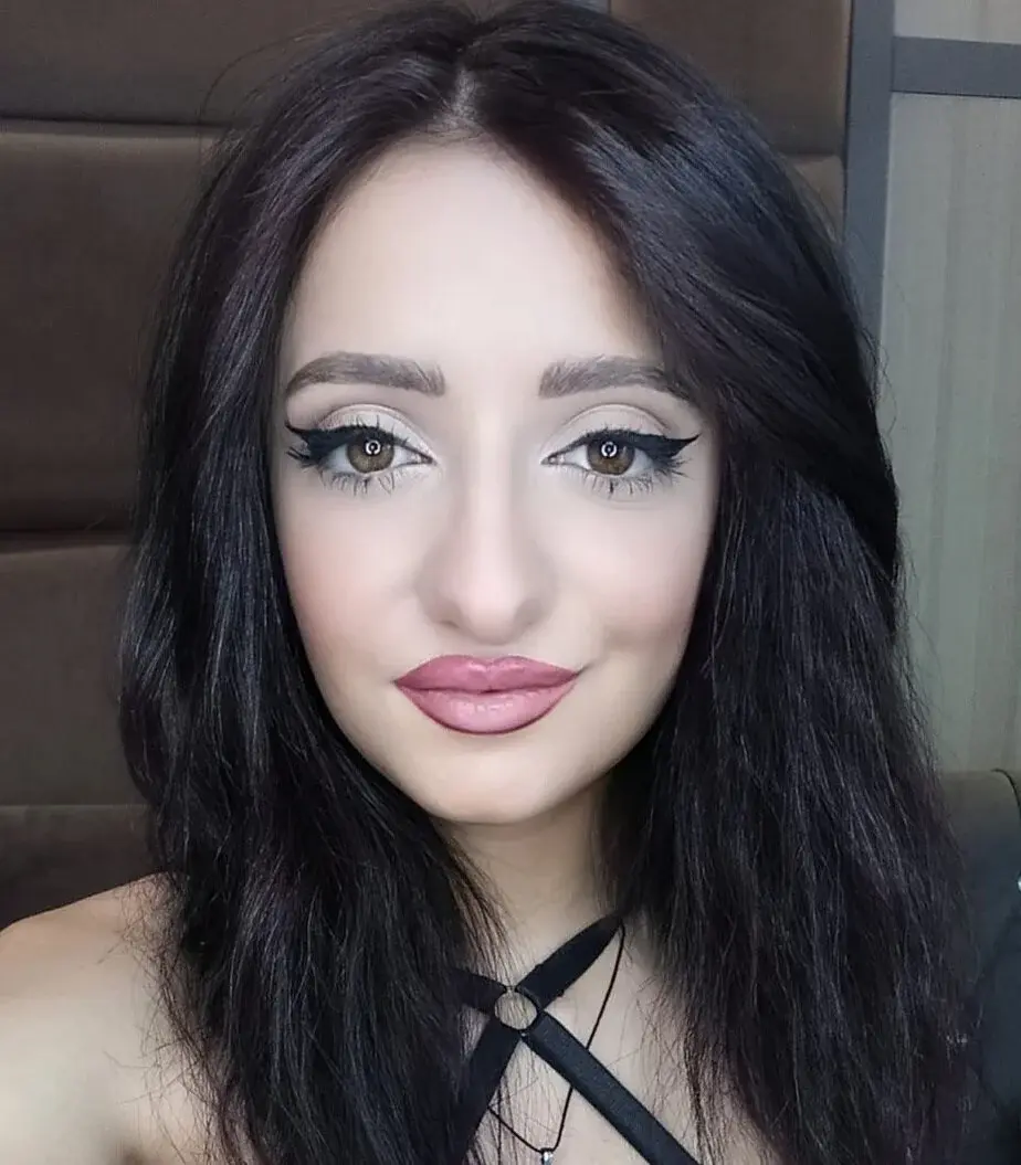 JoelleApril