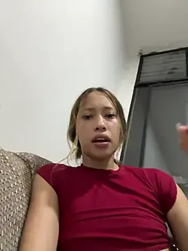 Stripchat Free Porn Cam of Shantal_Roa