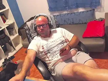 Stripchat Adult Video Chat of ravingr4d4